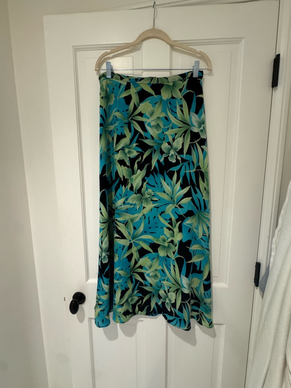 Oscar de la Renta Teal & Black Tropical Leaf Silk Skirt